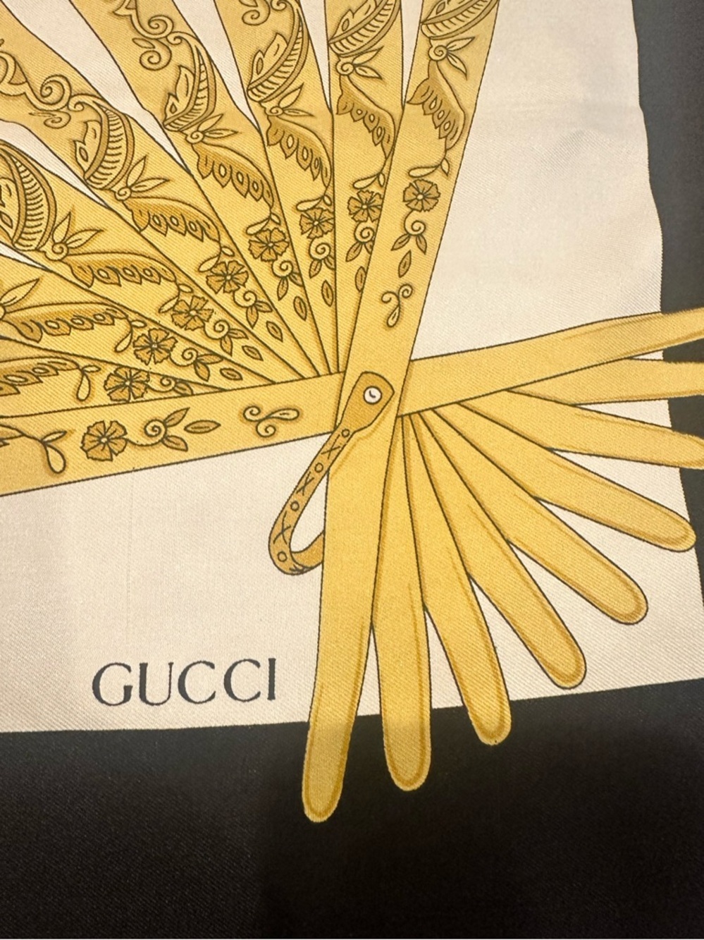 Gucci Floral Fan Silk Scarf in Multicolor - Picture 4 of 9